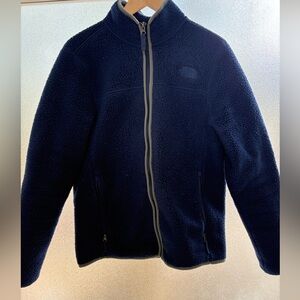 The North Face men’s fleece jacket (navy)